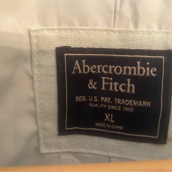 Abercrombie and Fitch light blue linen blazer - Picture 2 of 2